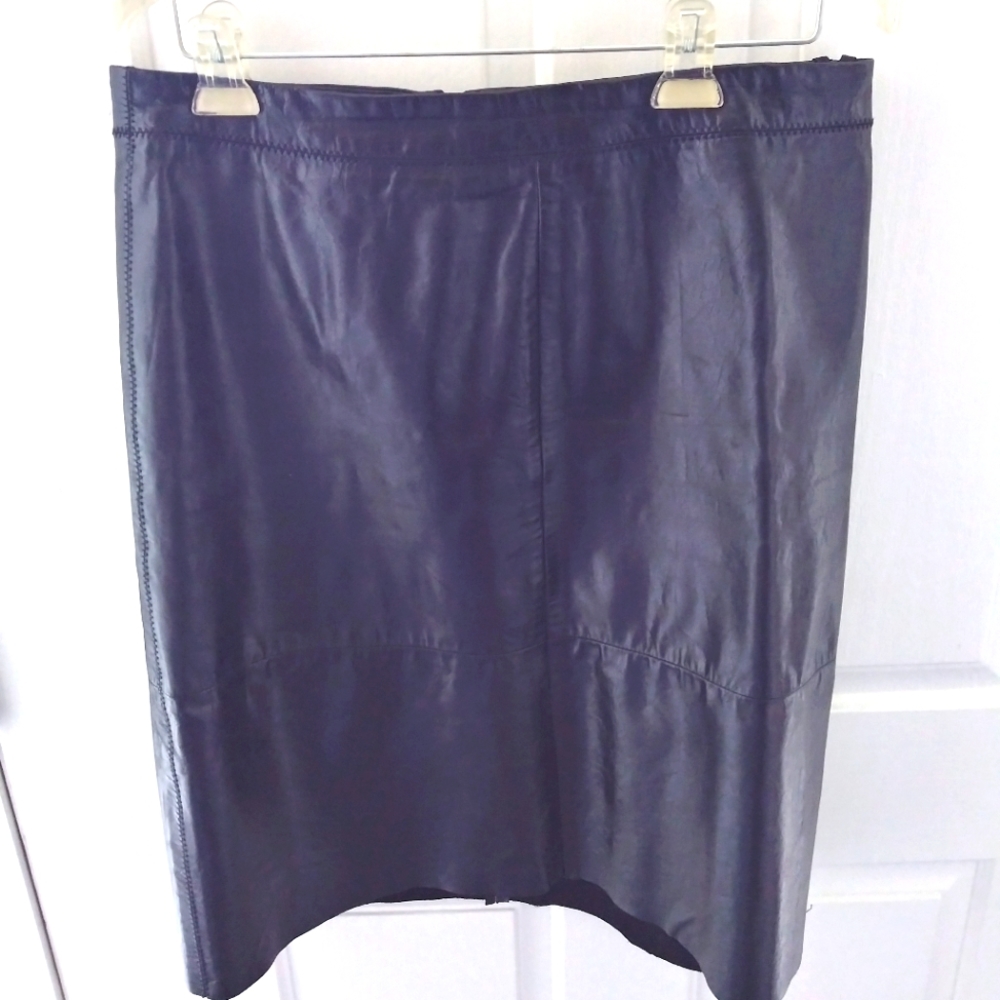 GAP Leather skirt